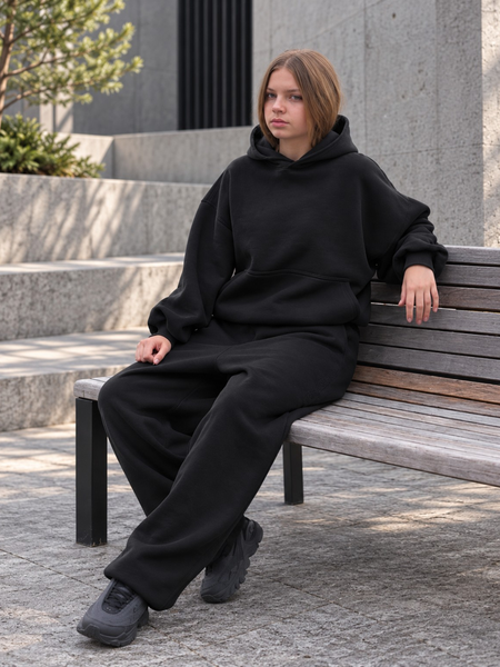 BLACK SHORTER FIT HOODIE