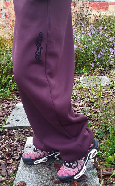 PLUM BAGGY SWEATPANTS