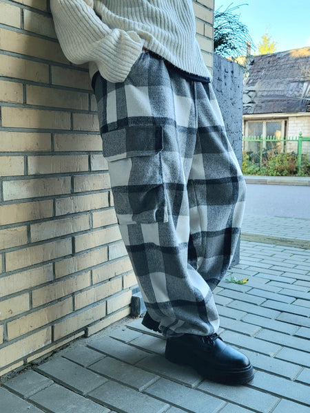 Tartan black and white pants with a plaid pattern